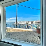Ocean Front Surf House El *